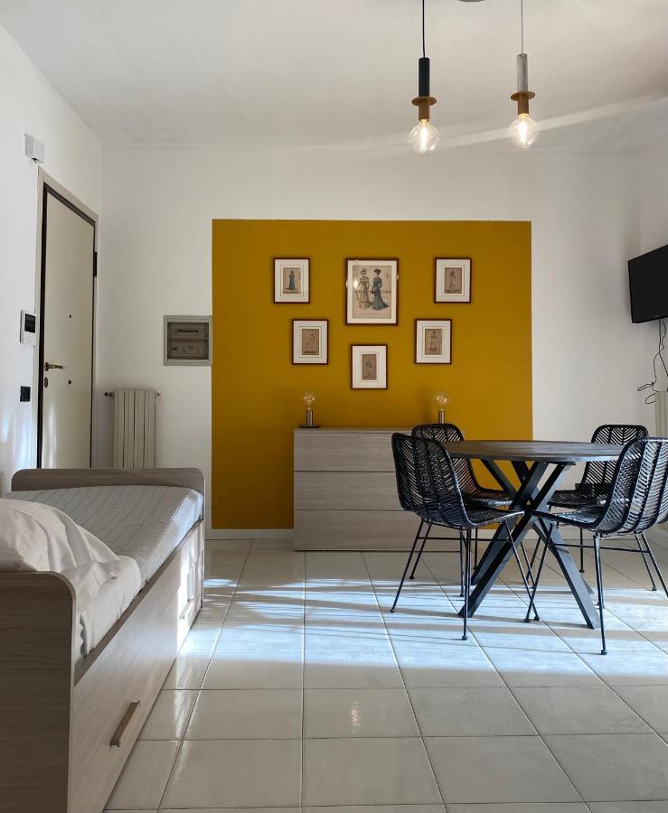5 Viale Fano Apartment Rimini Bagian luar foto