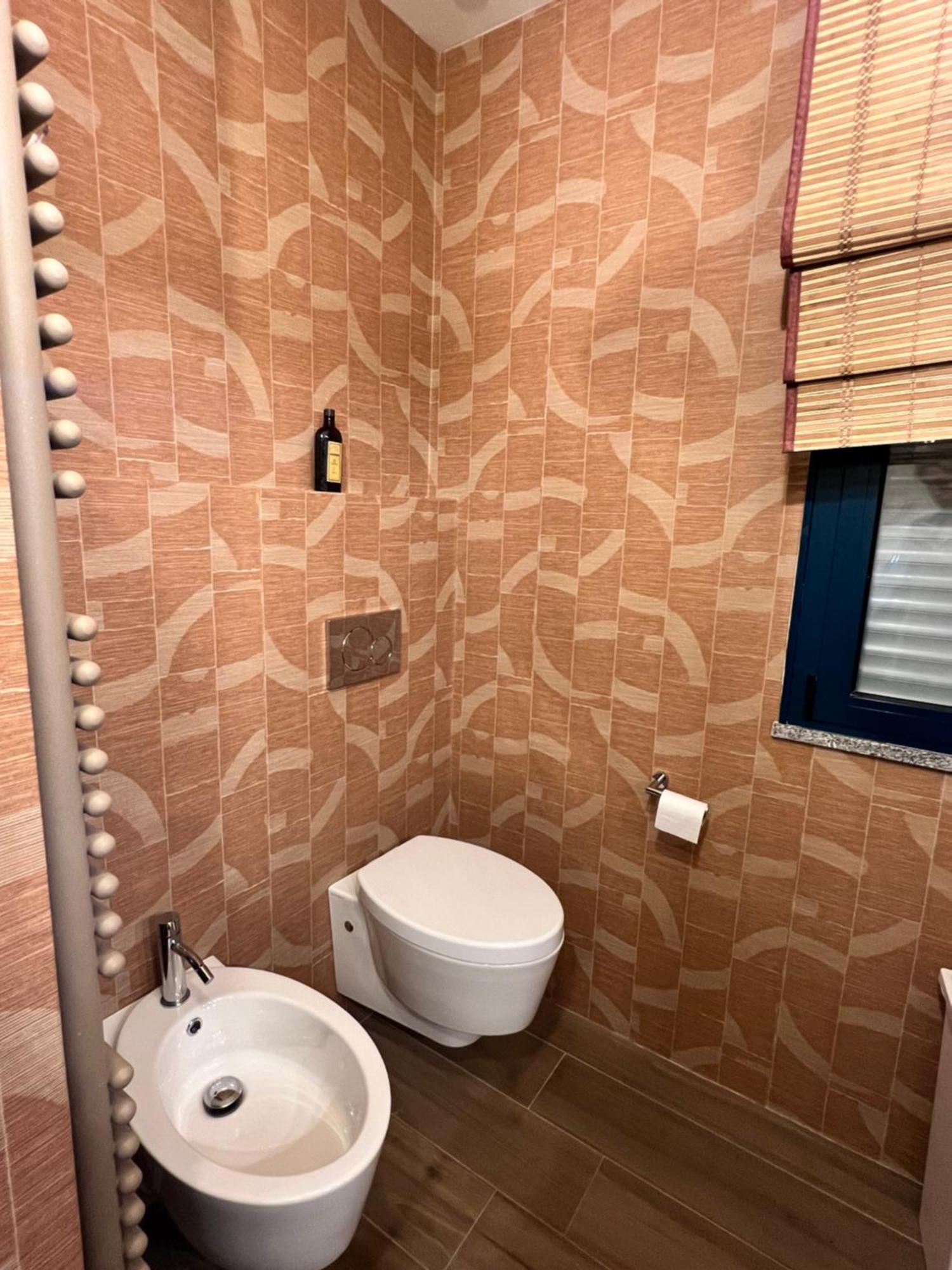 5 Viale Fano Apartment Rimini Bagian luar foto